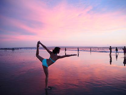 Yoga all over the world| Asian Female Traveller | Adventure/ Outdoors