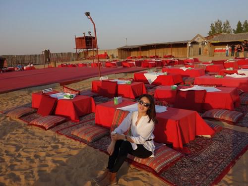 221 The empty ‘below the stars’ dinner area before the crowd comes