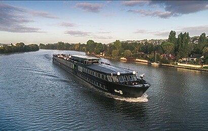 UbyUniworld TheB Ship3 UbyUniworld TheB Ship3 Time to Set Sail - Dive into the Cruises and Luxury Boats Travel Experiences