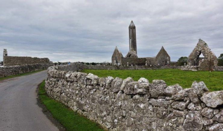 Ireland coach tours of Cliffs of Moher and Kilmacduagh Monastery | This protected and beautifully remote area housed the 12th century round tower and an abundance of 11th to 13th century ruins