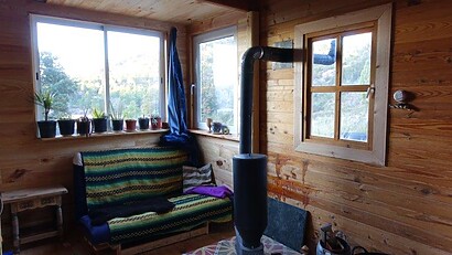 Cosy corner in the cabin of Climbing Siurana