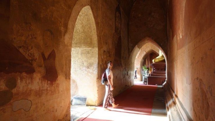 Sunlight bursting through the pagodas  | Bagan Myanmar Hot Air Pagodas and Temples