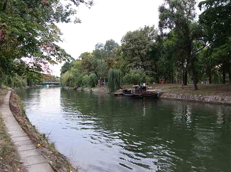 The peaceful River Bega