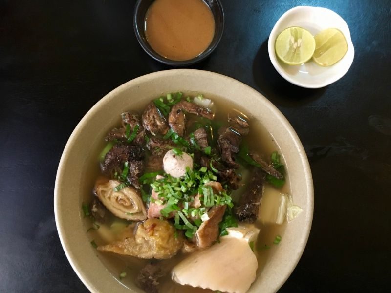 Guide to 31 Cambodia Vegetarian Food Restaurants | Phnom Penh Vegan