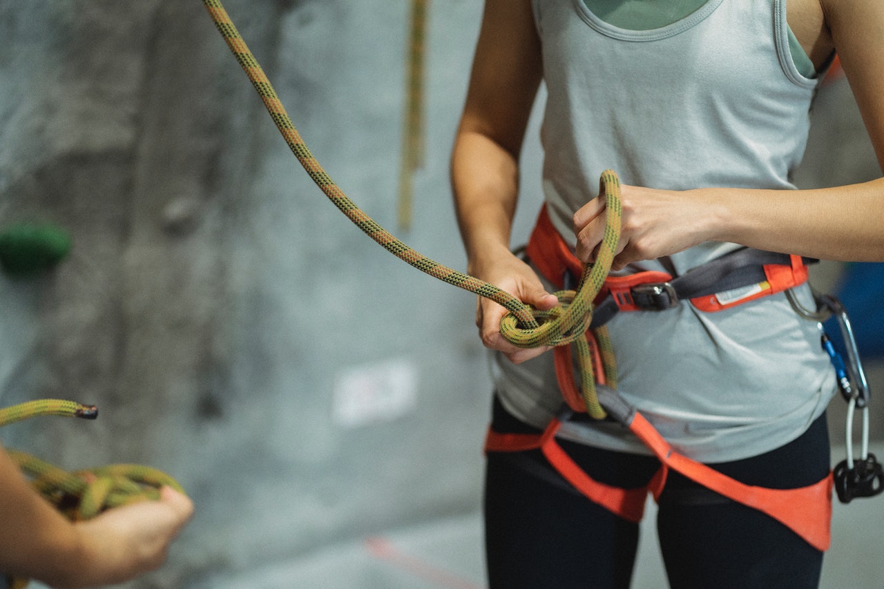 KAILAS Pnuema Climbing Harness Professional Mountaineering Rock Climbing Gear Protect Waist Safety Belt Orange XL