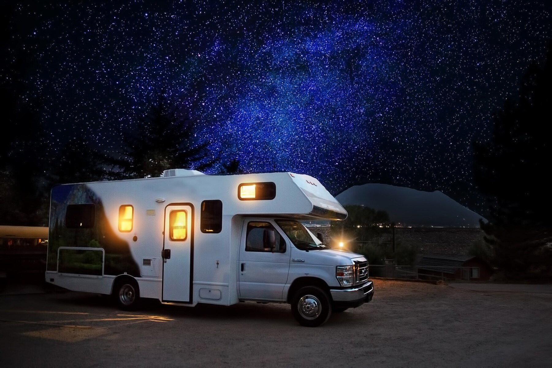 rv at night