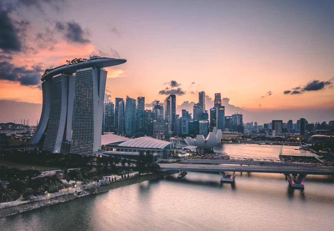 beautiful skyscrapers and sparkling water waiting to be discovered.