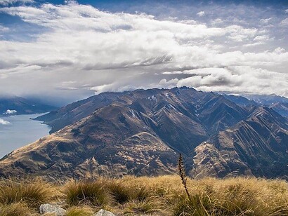 New Zealand is truly a climbers paradise. new zealand is truly a climber’s paradise.