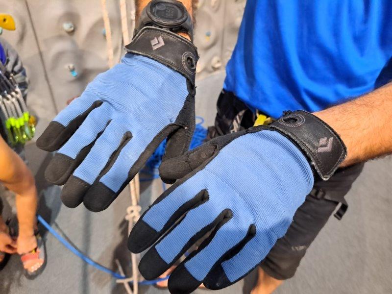 Best Crack Climbing Gloves