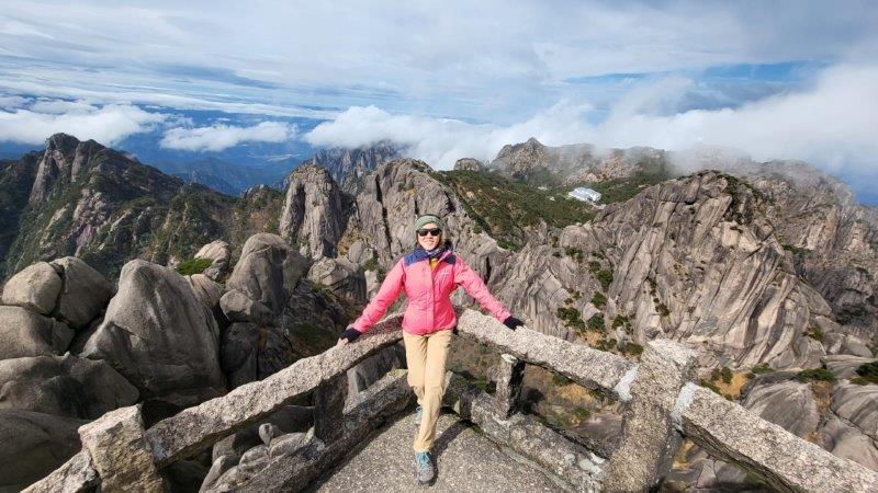 How many days do you need to hike in Huangshan Mountain - hiking in mthuangshan