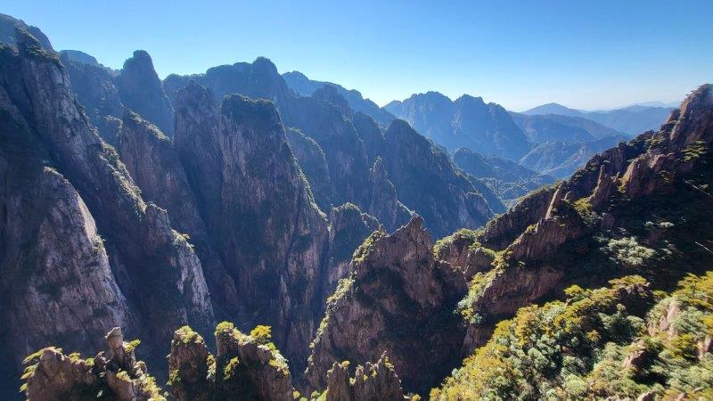 Huangshan’s top 3 trails - where to stay in huangshan for non chinese