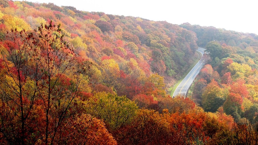 Mountain in North Carolina Beautiful autumn scenery in North Carolina is a great reason to visit, even when not climbing.